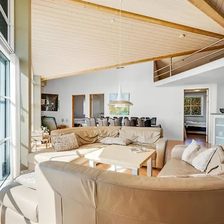 Holiday Dafne - 300m To The Inlet By Interhome *
